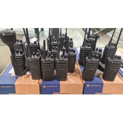 Motorola DP1400 UHF käsiraadio